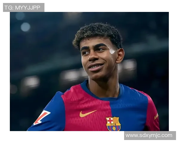 10月10日足球明星盛典回顾与精彩瞬间盘点