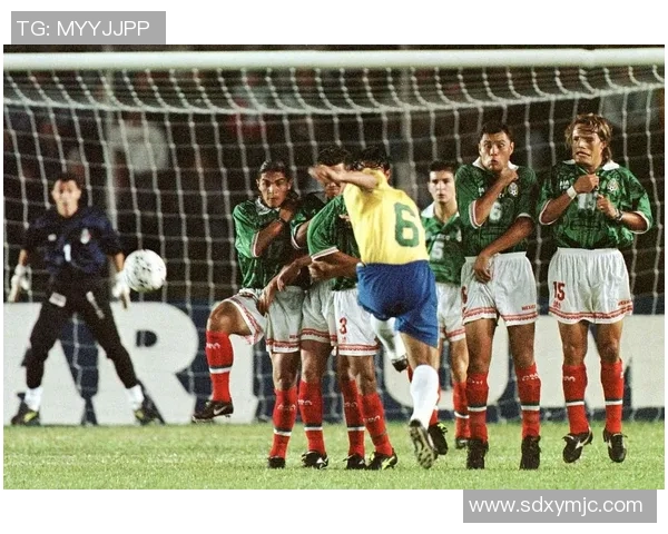 14年墨西哥足球明星的辉煌历程与传奇瞬间回顾