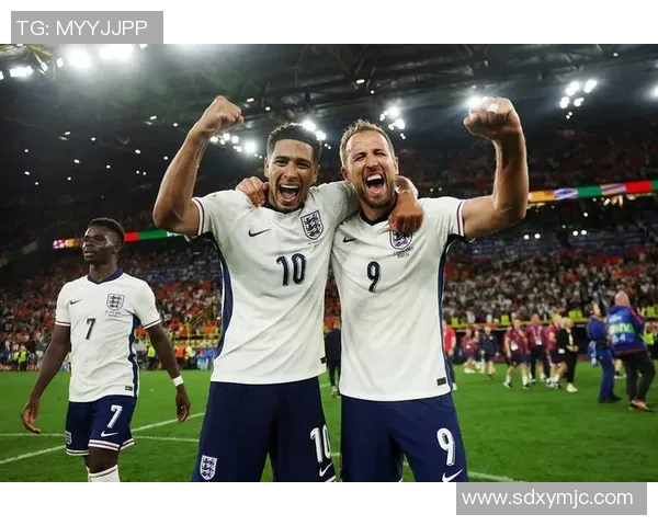 厄尔瓦多足球明星的辉煌历程与对国家足球的深远影响